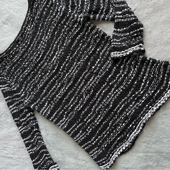 Eileen Fisher Sweaters - Eileen Fisher  Petite Chunky Loom Knit Italian Yarn Sweater PS Small Black White